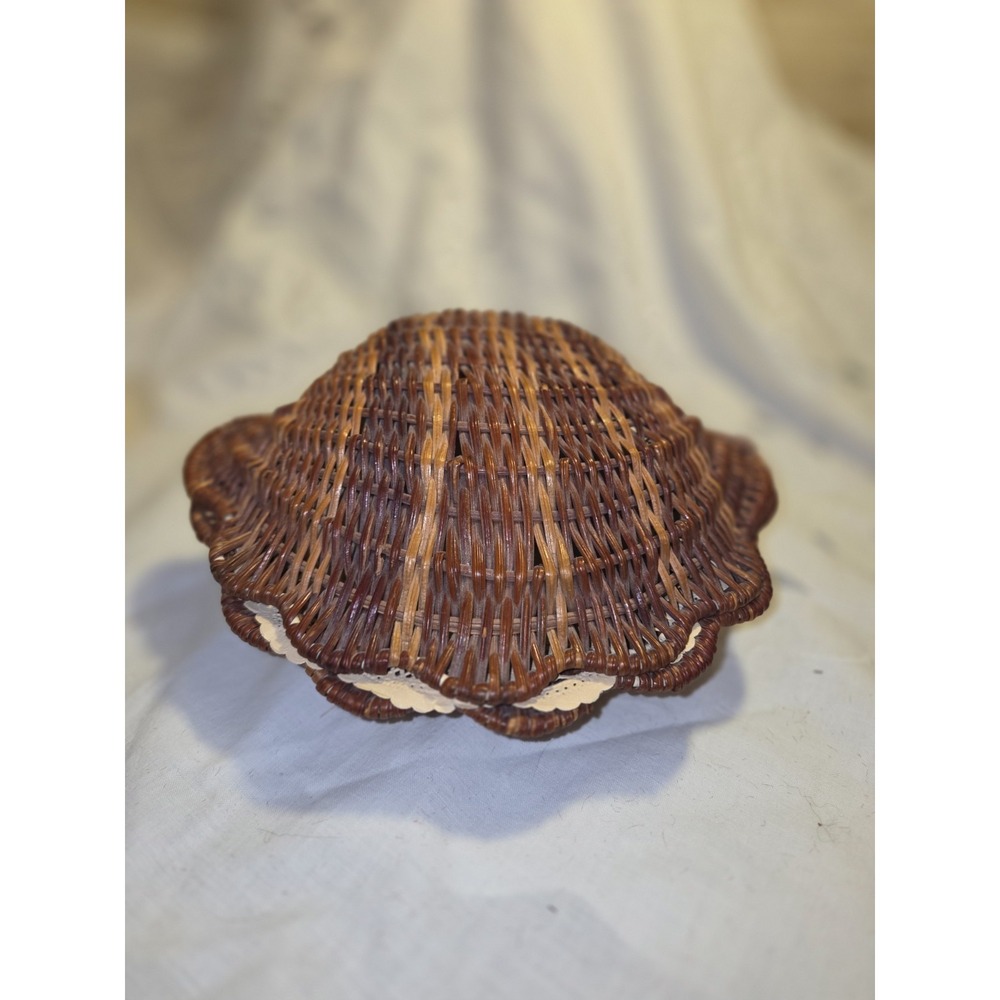Vintage Wicker Clam Shell Basket